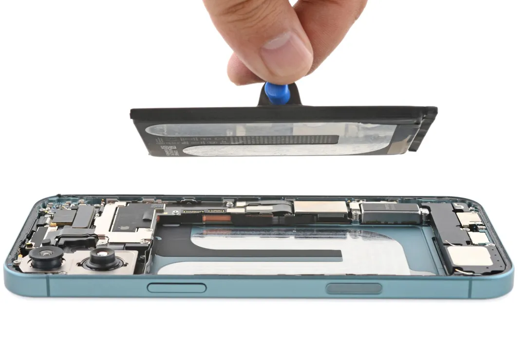 iFixit：苹果 iPhone 16 是史上最容易维修的 iPhone