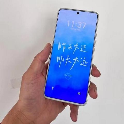 16GB+256GB+骁龙8Gen2，跌至1987元，售价更加亲民了