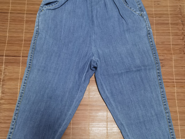 李维斯的儿童牛仔裤还挺不错