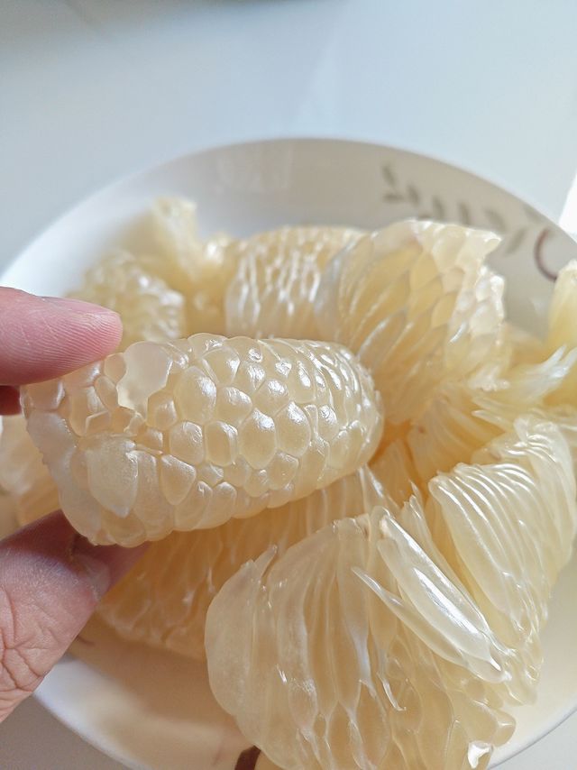 皮厚肉少的泰国金柚
