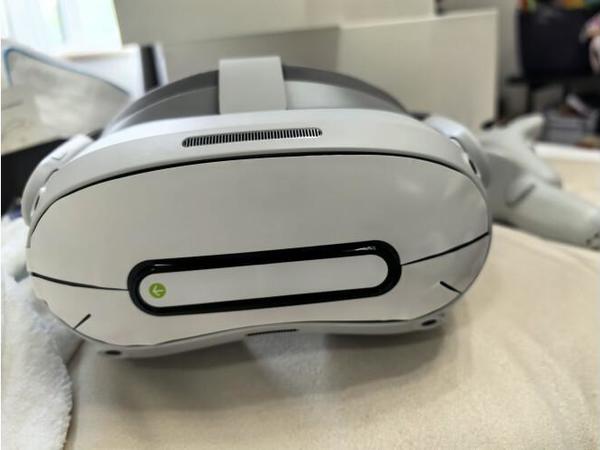 pico 4 ultra和quest3怎么选？ar眼镜vr设备推荐2024！