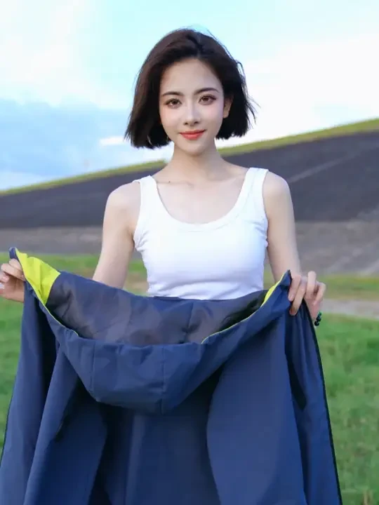 探路者秋款软壳，细节设计，宽松版型