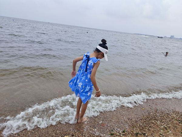 裙子和大海，还得是绝配