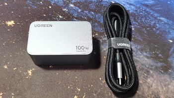 更轻巧便携更好用的差旅快充好物：绿联 闪充湃 Pro100W 充电器