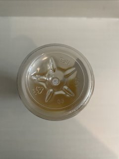 我婆婆说这种农夫山泉苹果香蕉汁，在村里属于高端饮料。是被羡慕的