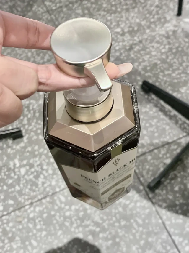 清冷雪松香！！巨巨巨巨冷门！！！！