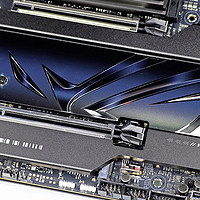 Zen5 CPU 顶级座驾！华硕 ROG CROSSHAIR X870E HERO