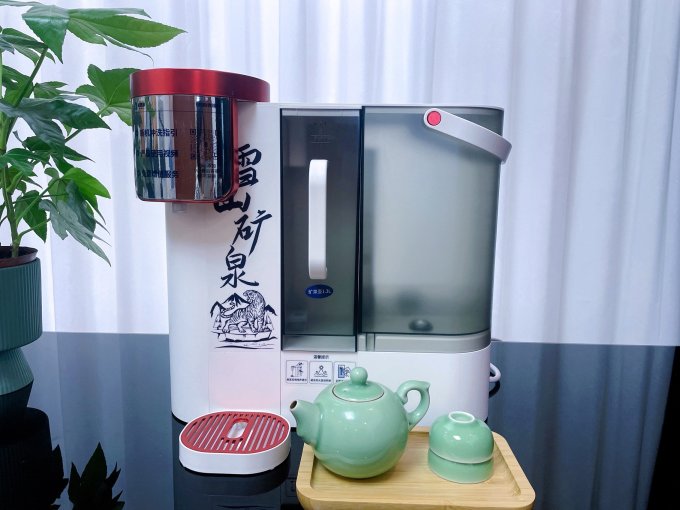 饮水机