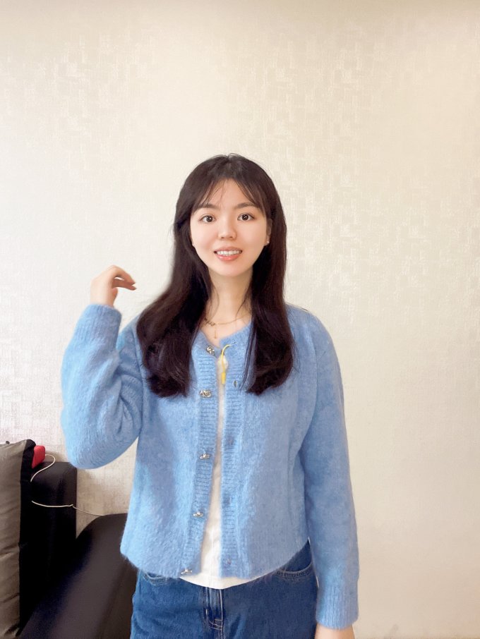 三彩女士针织衫