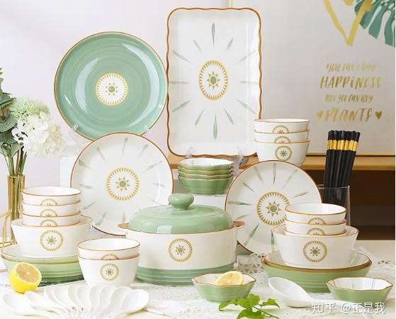 不要乱买陶瓷碗碟餐具！国内有什么比较好的陶瓷餐具品牌吗？如何挑选陶瓷碗碟餐具？餐具品牌推荐不踩坑！