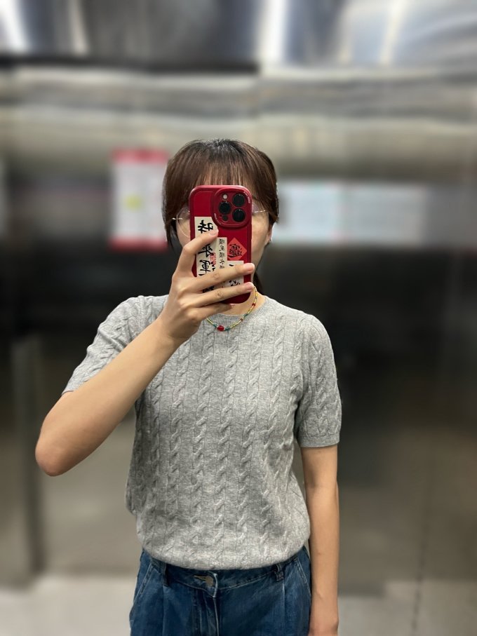 女士针织衫
