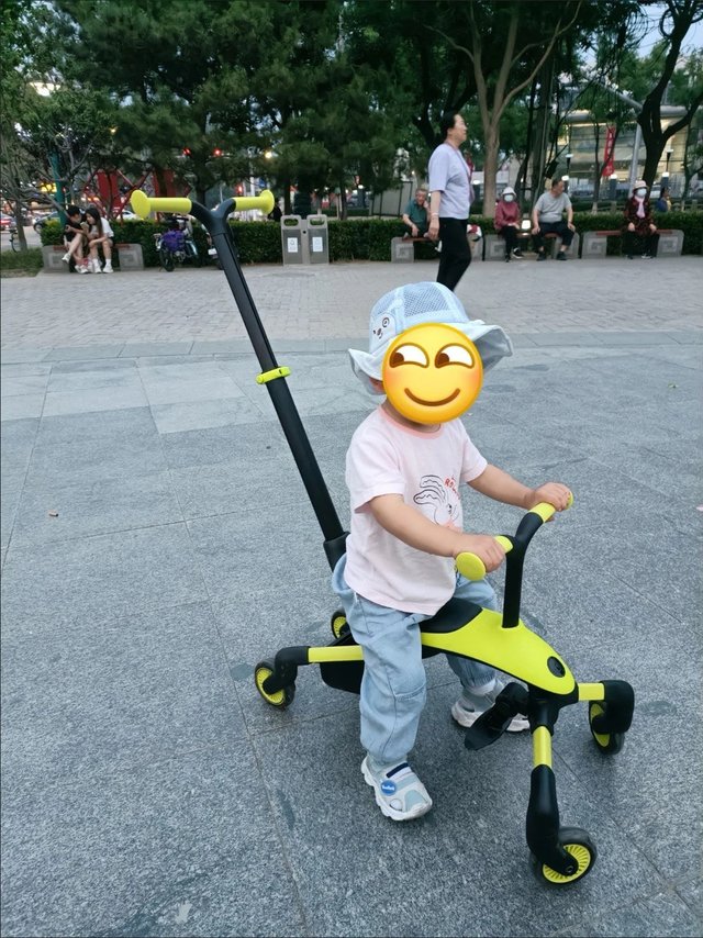 德拉玛W1遛娃神器