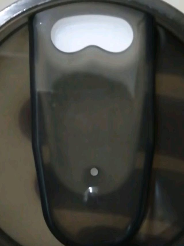 平常用来快速喝水那就很舒服。