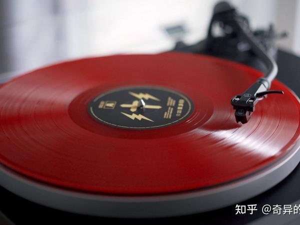 想在家搭建 HiFi 音响系统，音箱、功放和音源该如何匹配？