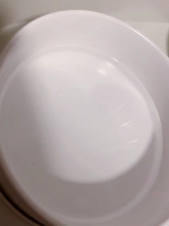 双碗猫食盆：宽敞的用餐空间，舒适的生活体验