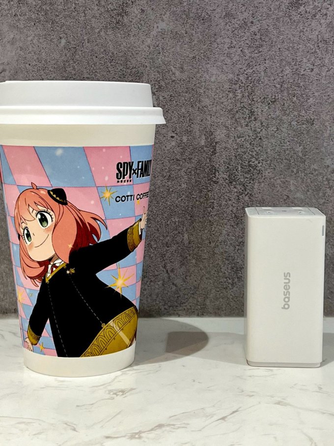 倍思充电器