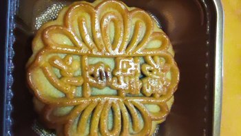 稻香村糖醇豆沙月饼，淡淡的豆沙香 