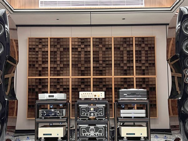 泰山王泗峰的新宠FM Acoustic功放+Kharma威龙1号音箱