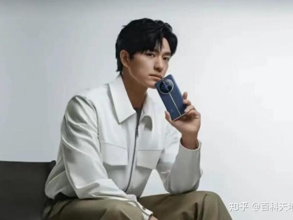 真我 12 Pro 12GB 手机与同价位的产品相比，有怎样的优势和劣势？