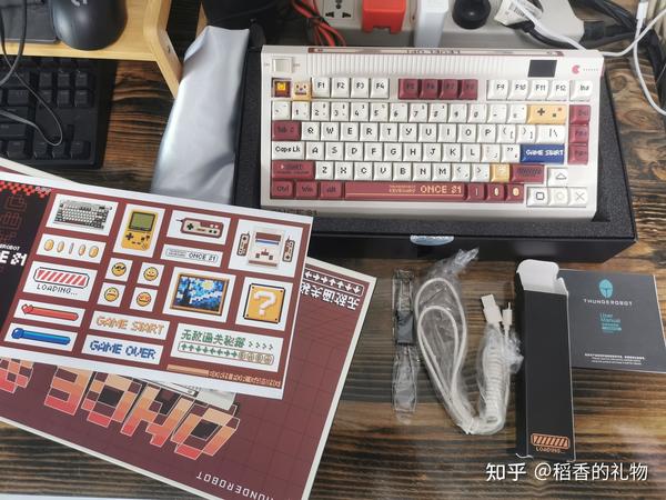 送男友机械键盘,预算 1000 以内,应该怎样选?