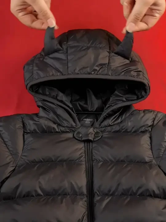 哇~快来~ 反季大降价啦！萌趣小恶魔羽绒服，1开头直播中！ #反季羽绒服#儿童羽绒服#保暖又好看#高品质羽绒服#萌娃穿搭