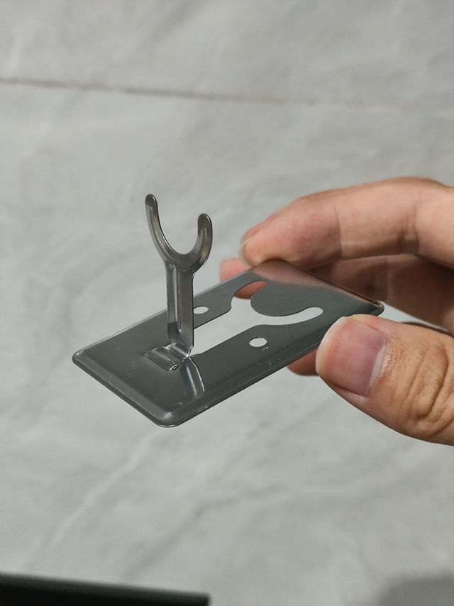 死去的回忆在击疼我