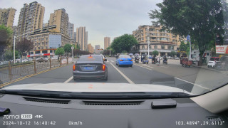 云台全景拍摄 4K超清画质 70迈云台记录仪X800