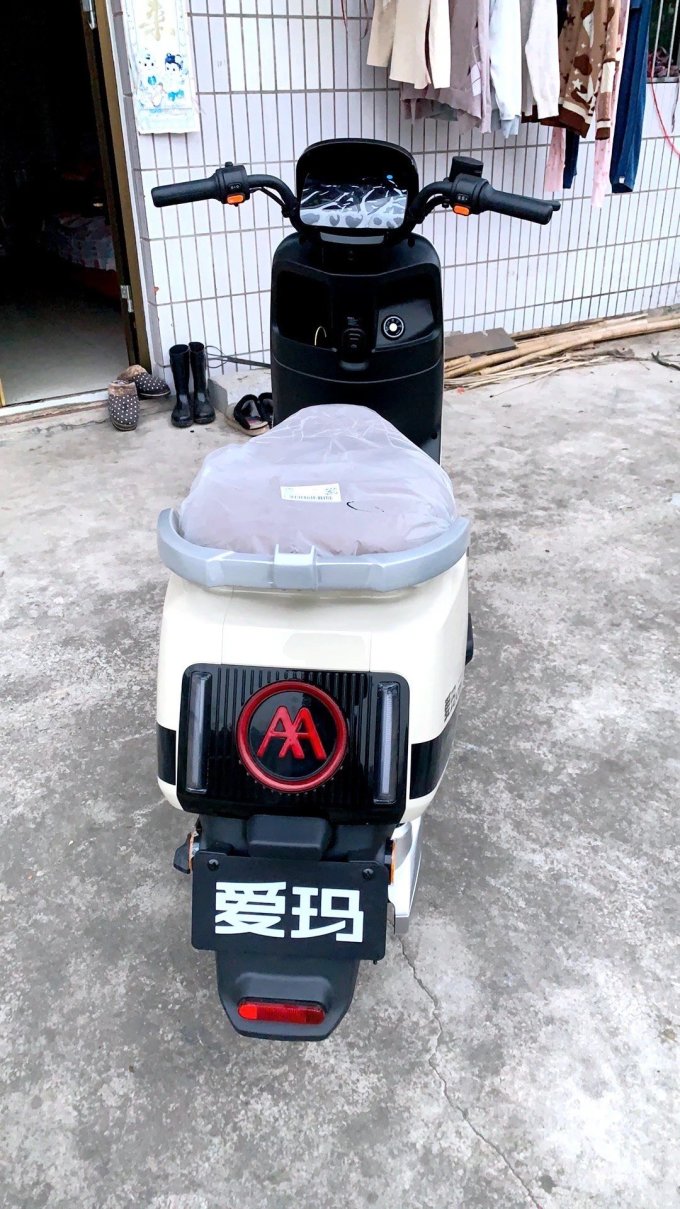 爱玛电动车整车