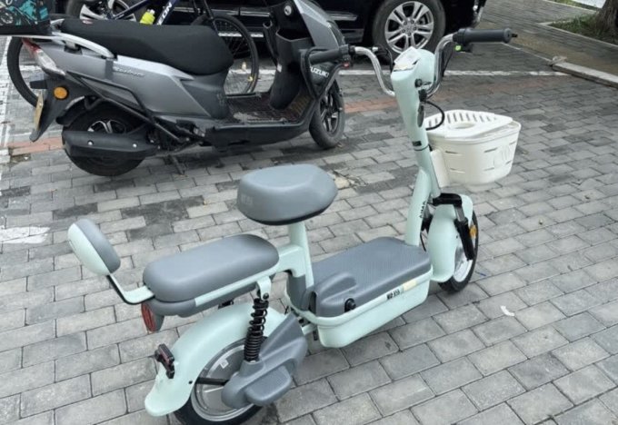 爱玛电动车整车