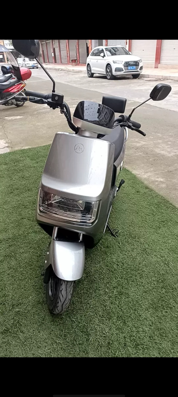 爱玛电动车整车