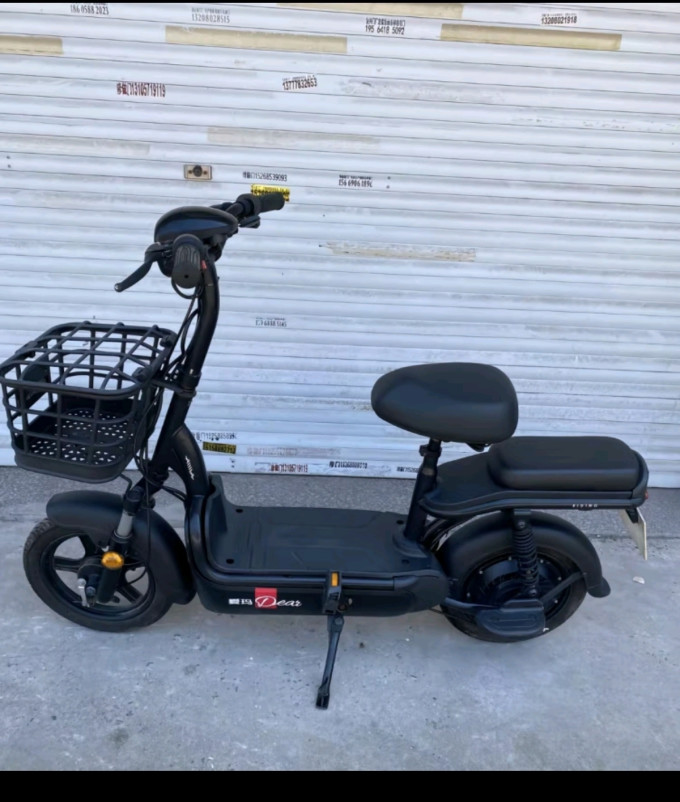 爱玛电动车整车
