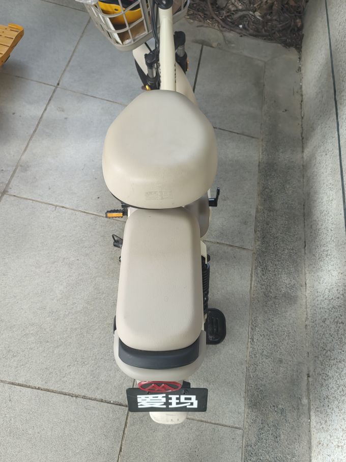 爱玛电动车整车