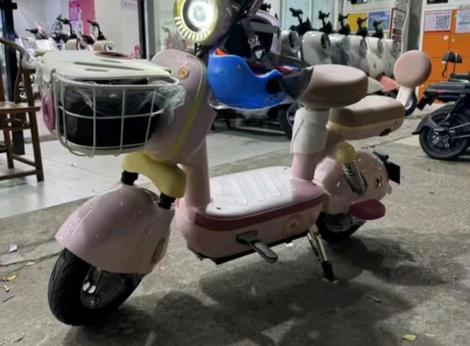 爱玛电动车整车