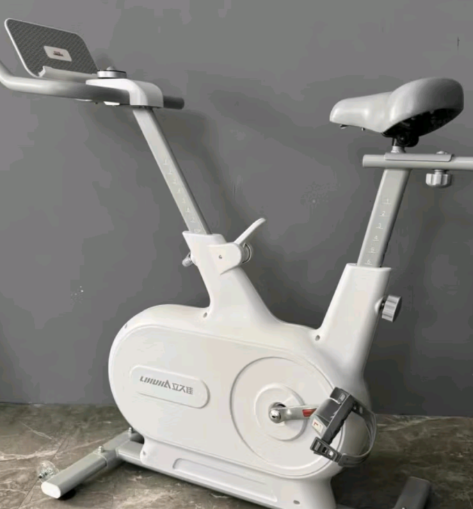 立久佳健身车