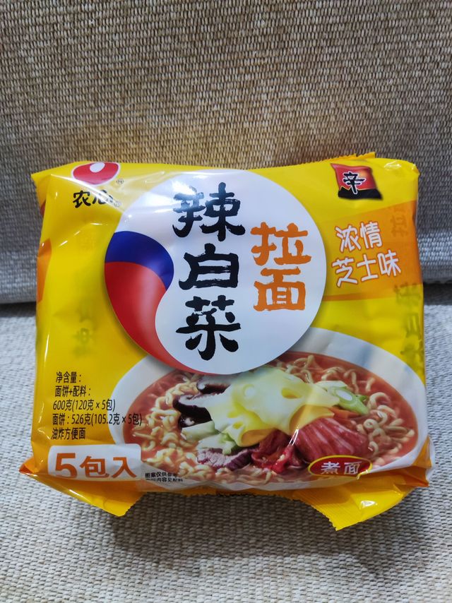 农心辣白菜浓情芝士味拉面