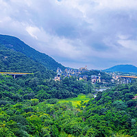 快乐总在山海间，华侨城茶溪谷小火车体验到站