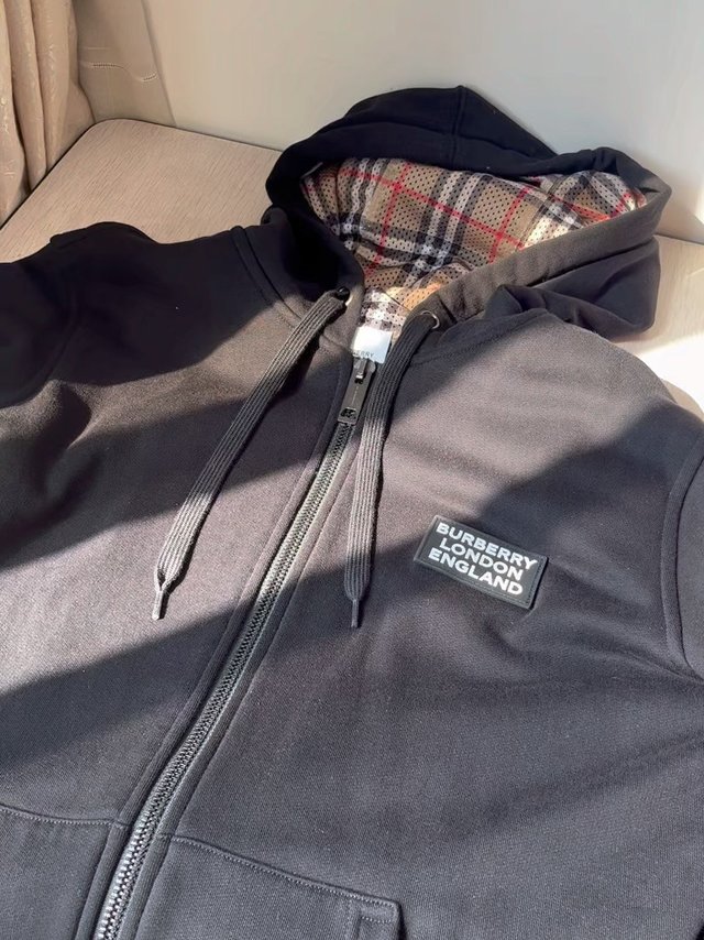 Burberry连帽卫衣，我真的怎么都穿不腻呢🥰