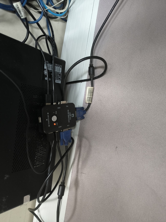 裕合联网络设备
