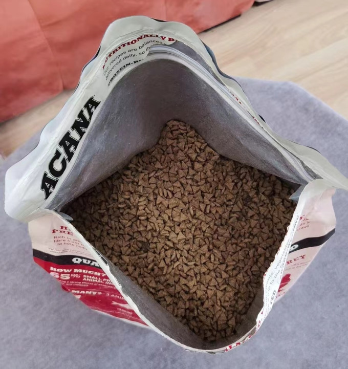 爱肯拿猫咪干粮