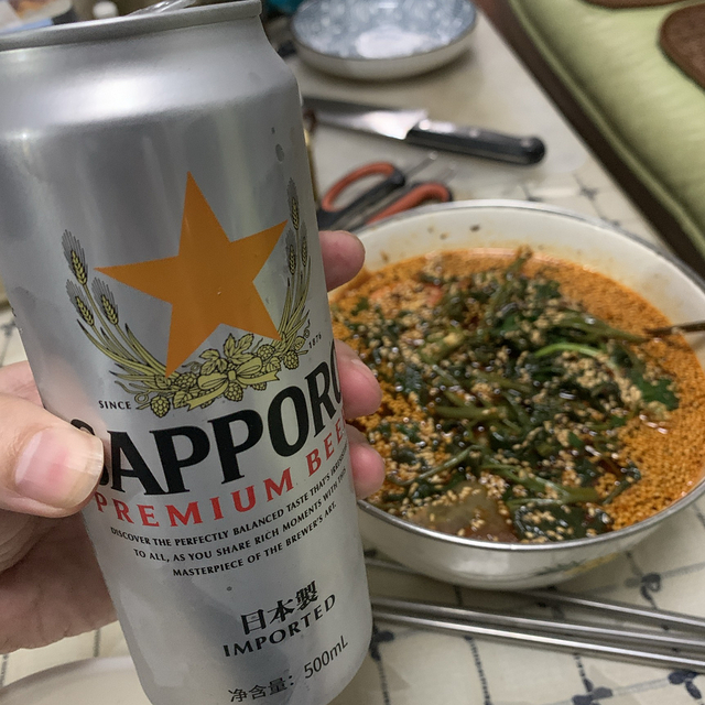 这日本原产的啤酒也不怎么样，亏了我一锅钵钵鸡