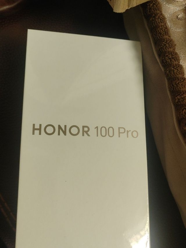 荣耀100Pro，科技与艺术的完美融合！