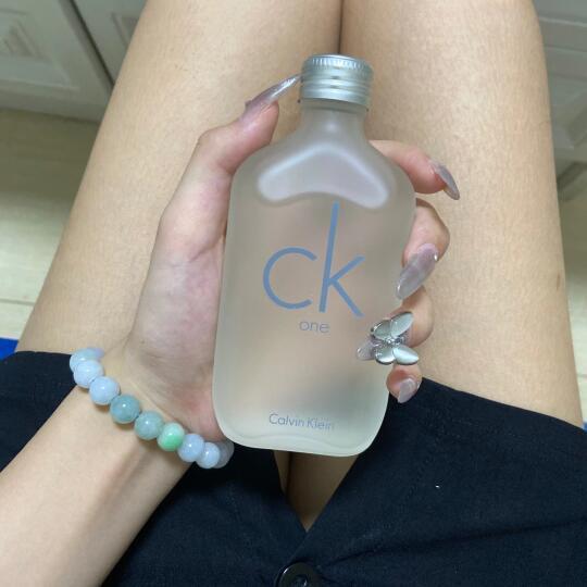 CK ONE香水不被定义的中性香