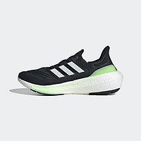 adidas ULTRABOOST LIGHT 通勤人士可以配备的一双好鞋