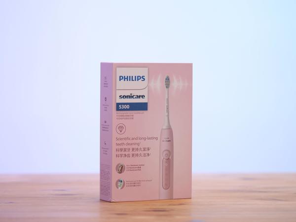 电动牙刷真的比普通牙刷好用吗？选对电刷很重要！飞利浦钻石3系电刷测评