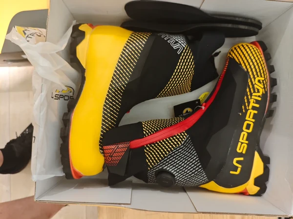 lasportiva g summit 5300💰 海淘，