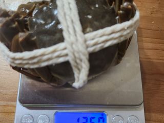 大闸蟹轻飘飘？真相揭秘！
