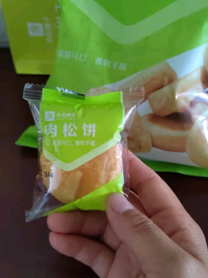 良品铺子常温蛋糕