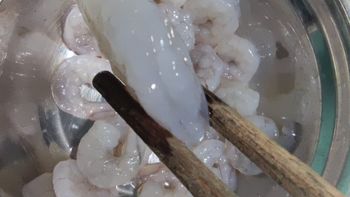 GUO LIAN国联 翡翠生虾仁 去冰净重1kg 156-198只 去虾线 BAP认证 家庭装 