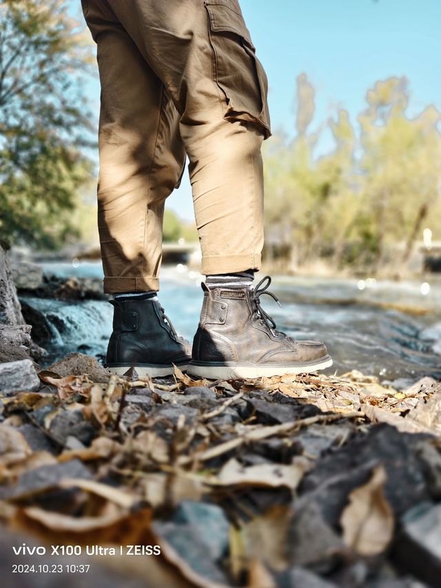 经典的CAT马丁靴！