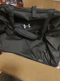 🎒安德玛Under Armour Undeniable 3.0训练包，健身旅行两不误！🏋️‍♂️